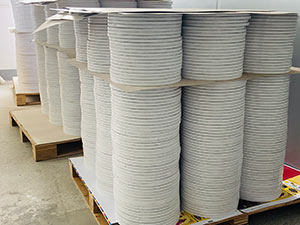 Flatten the cake plate to prevent it from bending (2)